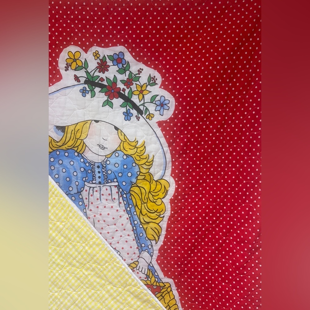 Holly Hobby Vintage Red and Yellow Coverlet or Wall Hanging 42 x 30 - Picture 9 of 14
